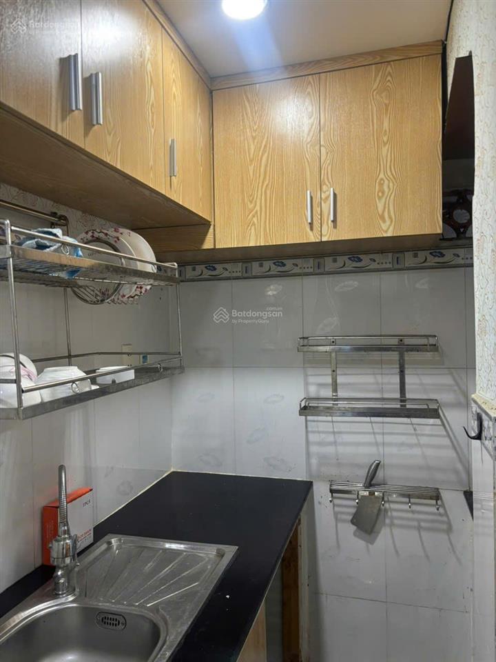 Bán chung cư quận 1 cao bá nhạ  lầu 2, 2 tỷ 350