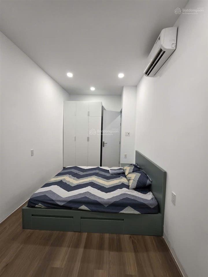 Chung cư lạc long quân q11 (cũ)  2,35 tỷ  2pn, 2wc  full nội thất