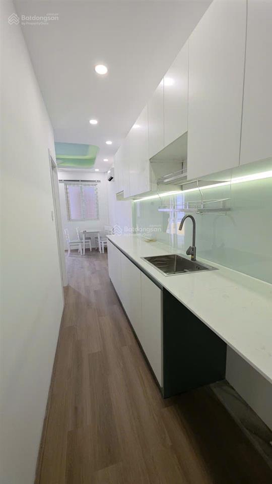Chung cư lạc long quân q11 (cũ)  2,35 tỷ  2pn, 2wc  full nội thất
