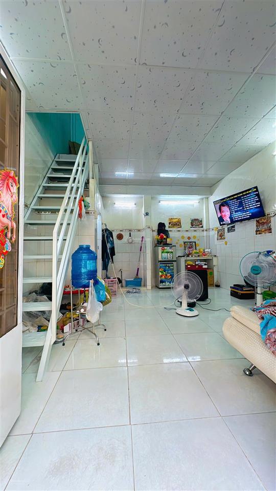 Bán nhà q8  1 trệt 1 lầu  giá 2,28 tỷ