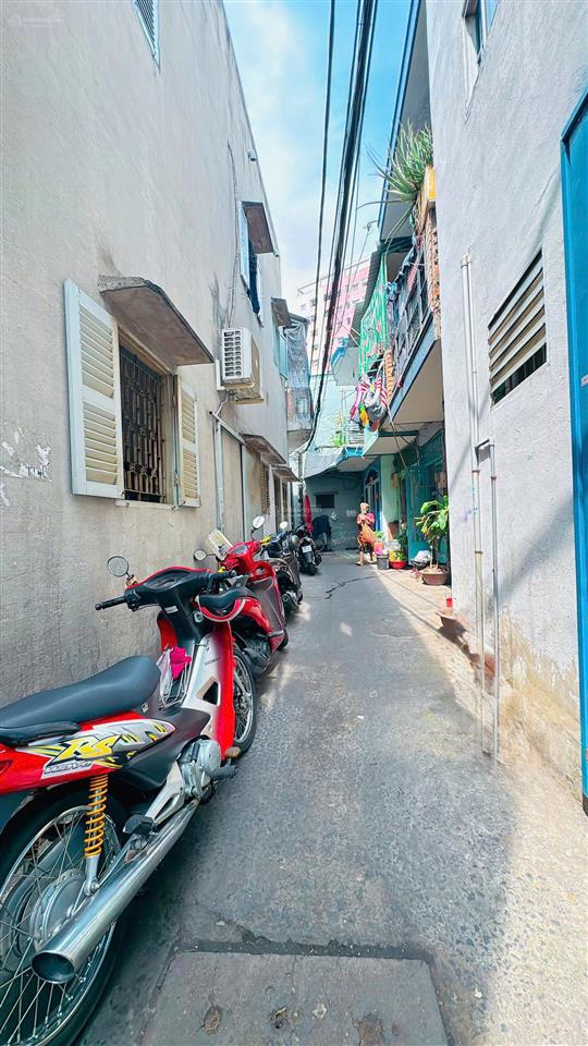 Bán nhà q8  1 trệt 1 lầu  giá 2,28 tỷ