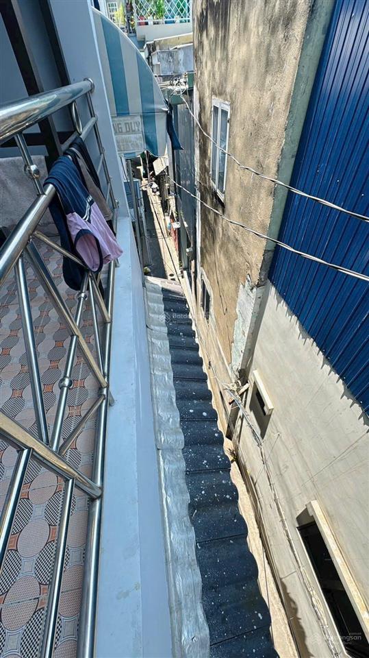 Nhà quận 6 hẻm xe hơi 2,68 tỷ  cách mặt tiền 20m