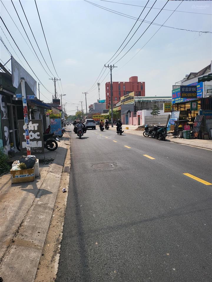 Chính chủ bán 1000m2 đất mt số 175a vườn lài giá chỉ 80tr/m2