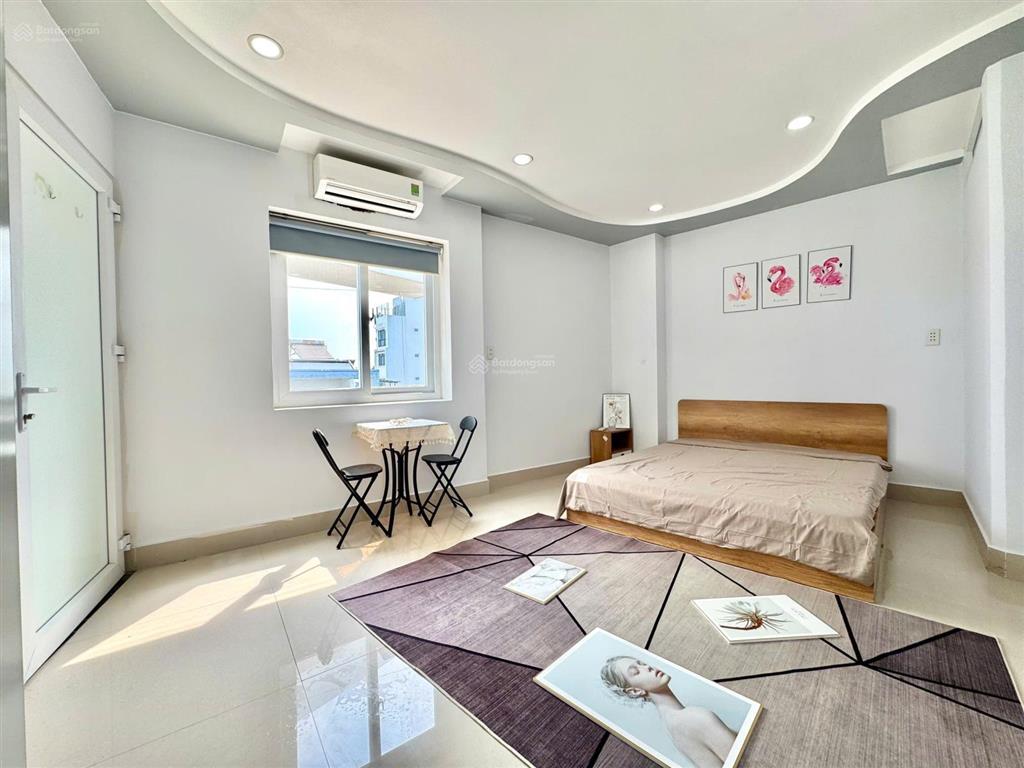 Cho thuê căn hộ studio full nội thất đẹp cửa sổ lớn gần mai chí thọ