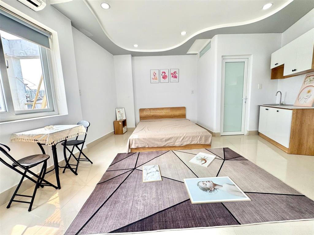 Cho thuê căn hộ studio full nội thất đẹp cửa sổ lớn gần mai chí thọ