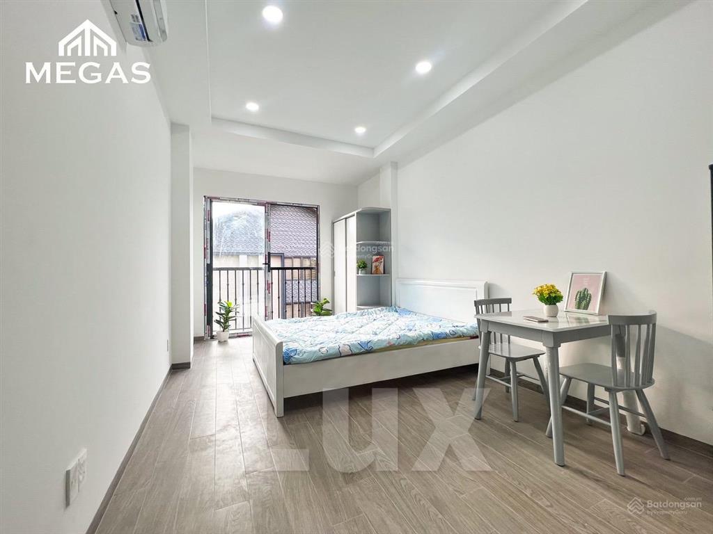 Cho thuê căn hộ studio cửa sổ thoáng, ngay unbd q2 gần new city