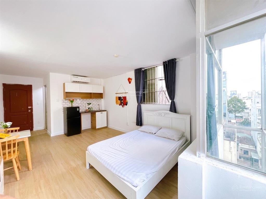 Khai trương căn hộ full nội thất chưa qua sừ dụng ngay vòng xoay trần não gần cầu sg