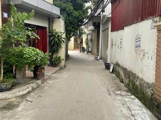 Bán nhà riêng ở la phù, 4,9 tỷ, 32m2, 3pn, 3wc, hàng hiếm tại giá tốt