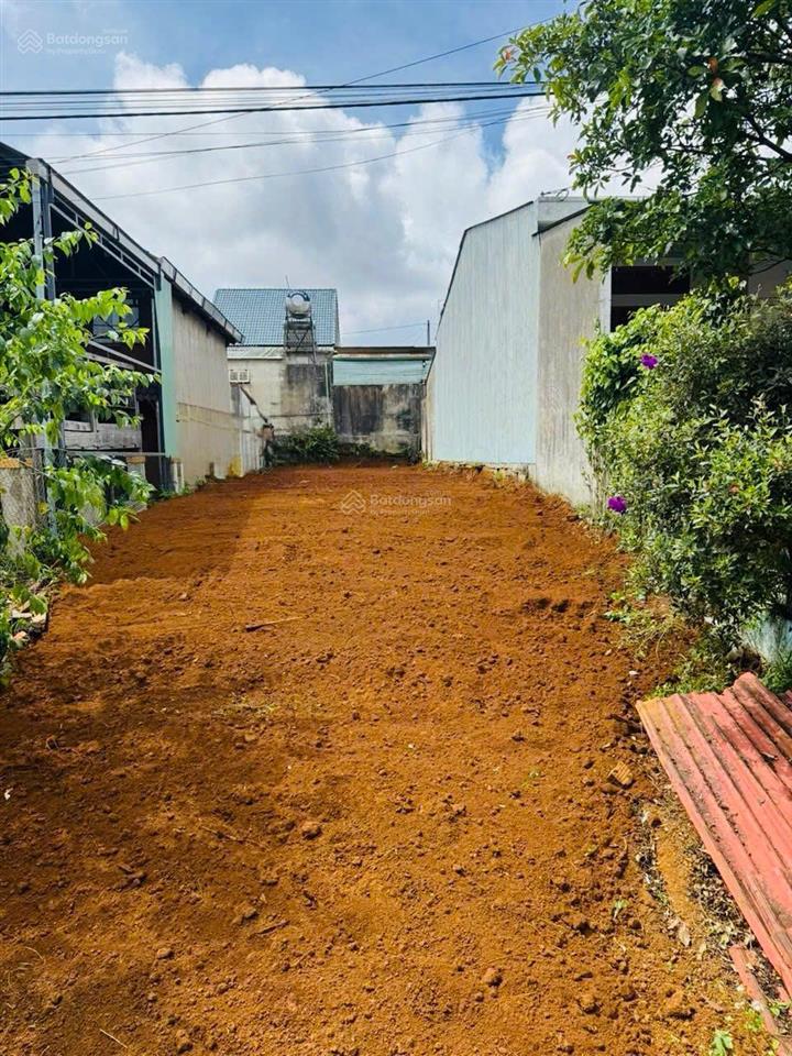 Bán đất mặt tiền huỳnh thúc kháng  trung tâm măng đen  sổ riêng