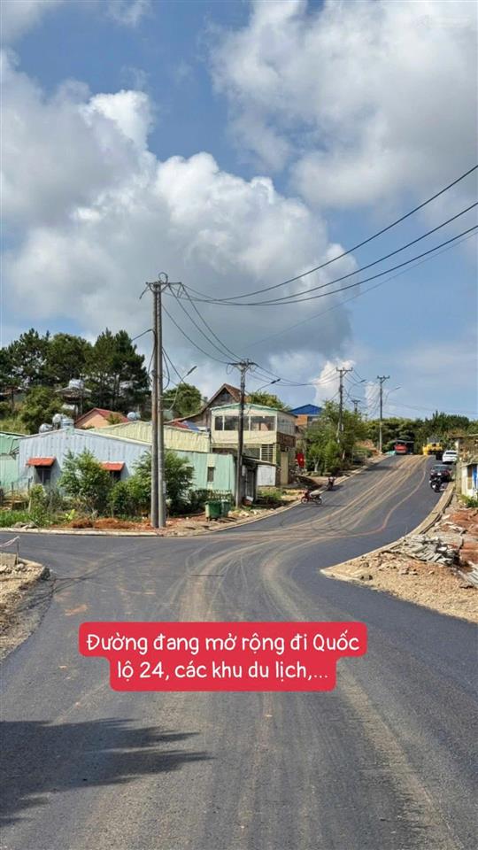 Bán đất trung tâm măng đen phan bội châu, 7x30m có sẵn nhà giá 5,x tỷ