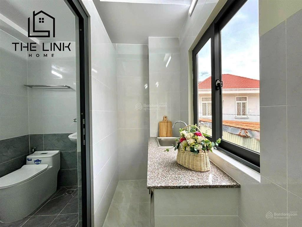 Cho thuê căn hộ dịch vụ full nội thất ngay hutech