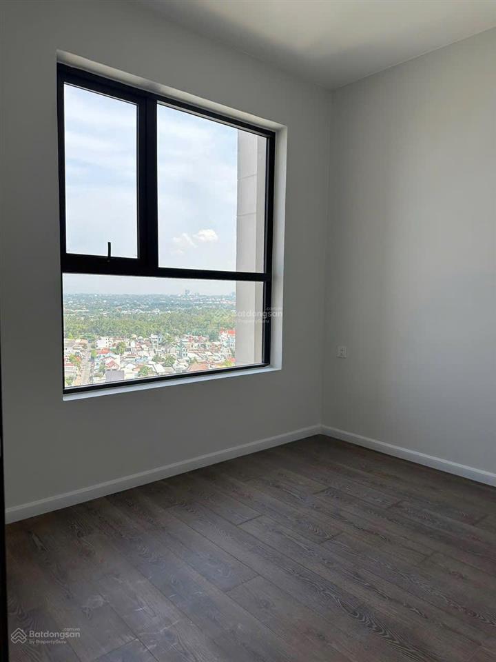 Chính chủ bán  opal skyline  3pn  căn góc  85m²