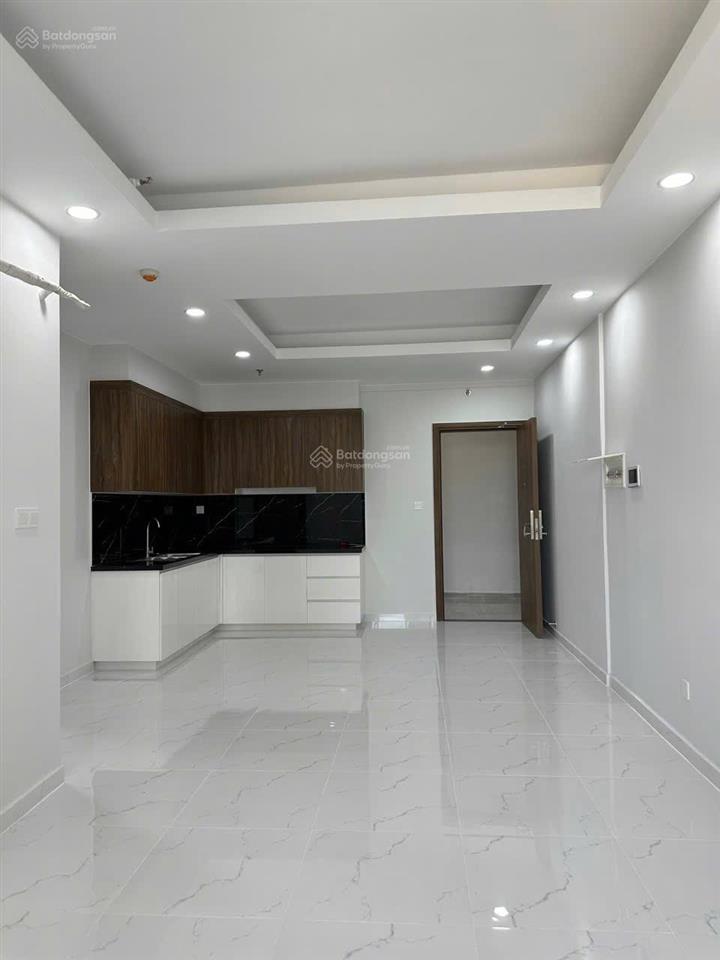 Chính chủ bán  opal skyline  3pn  căn góc  85m²