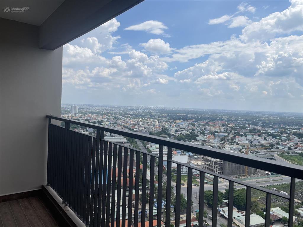 Chính chủ bán  opal skyline  3pn  căn góc  85m²