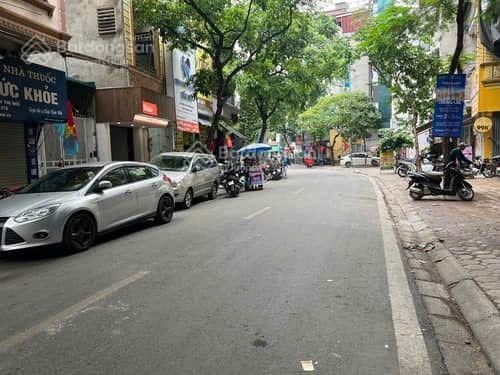 Bán gấp nhà mặt phố hoa bằng, giá đầu tư, đầu tư giữ tiền, lô góc, kinh doanh 193m2 nhỉnh 50 tỷ.