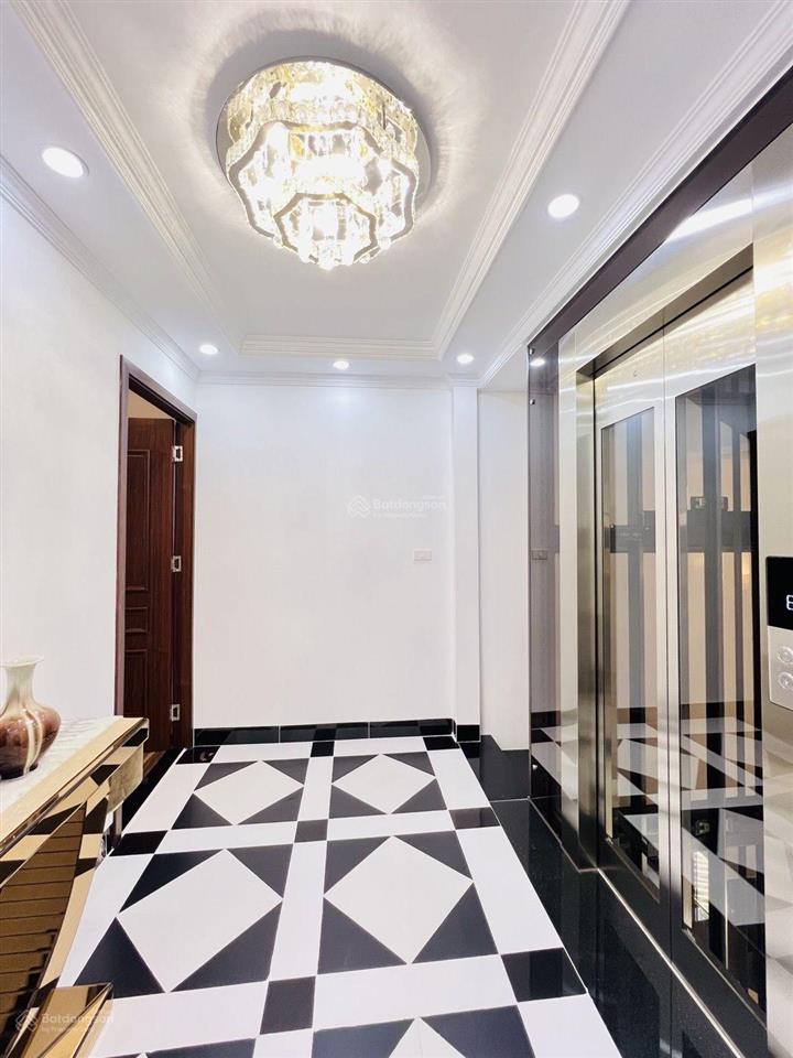 Bán nhà phố ngọc khánh, siêu đẹp, gần phố, thanh máy, nội thất 5 sao, ở ngay, 55m2 15.x tỷ