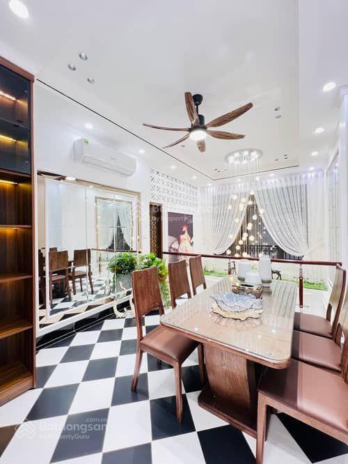 Bán nhà phố ngọc khánh, siêu đẹp, gần phố, thanh máy, nội thất 5 sao, ở ngay, 55m2 15.x tỷ