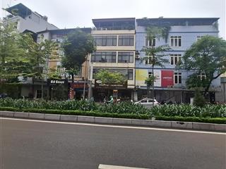 Cực hiếm, bán nhà mặt phố lạc long quân, view hồ, vỉa hè, kinh doanh đỉnh, 186m2 mặt tiền 10m 130ty