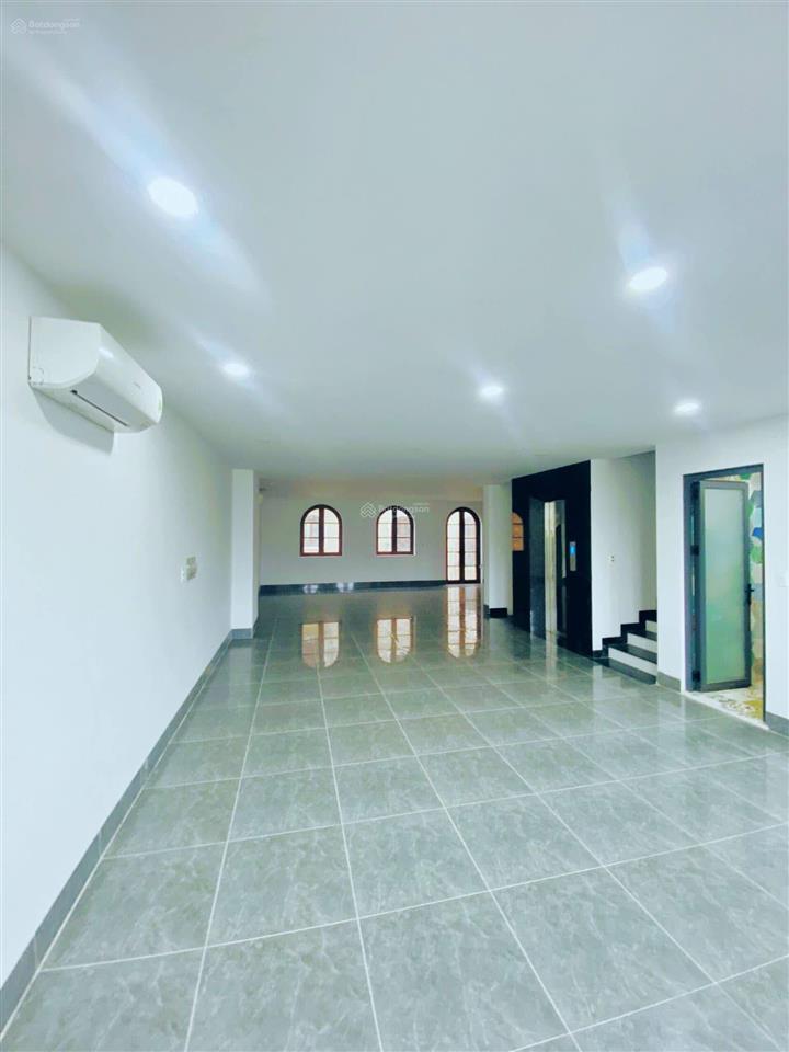 Cho thuê gấp shophouse 5 tầng diện tích sàn 535,3m2 tại khu sun grand city an thới, phú quốc