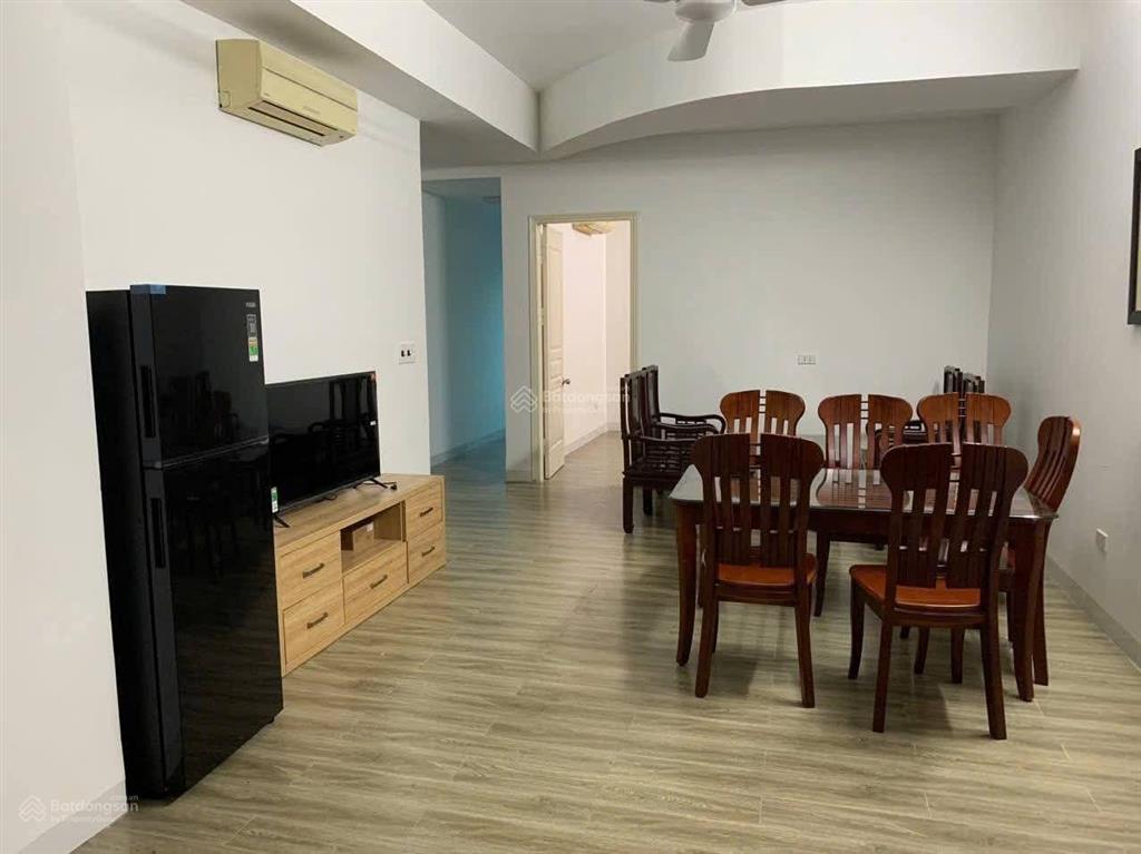 Cho thuê căn hộ 3 ngủ, full nội thất trần thái tông