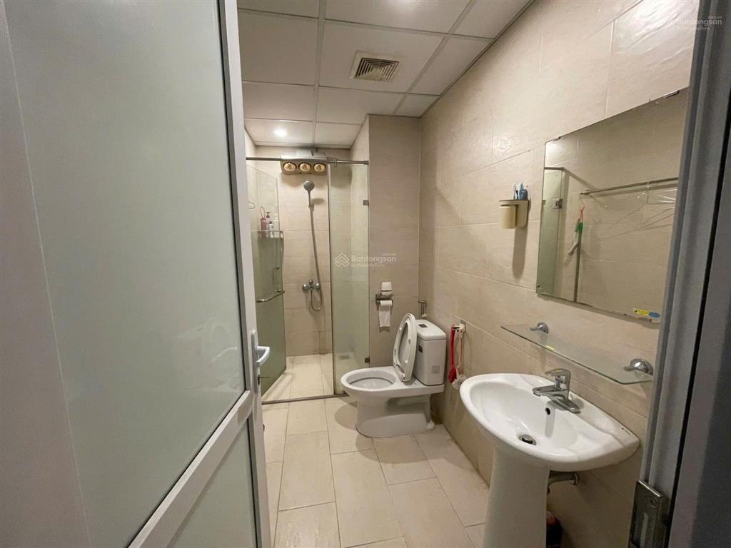 Cho thuê căn hộ 3 ngủ tầng cao full đồ
