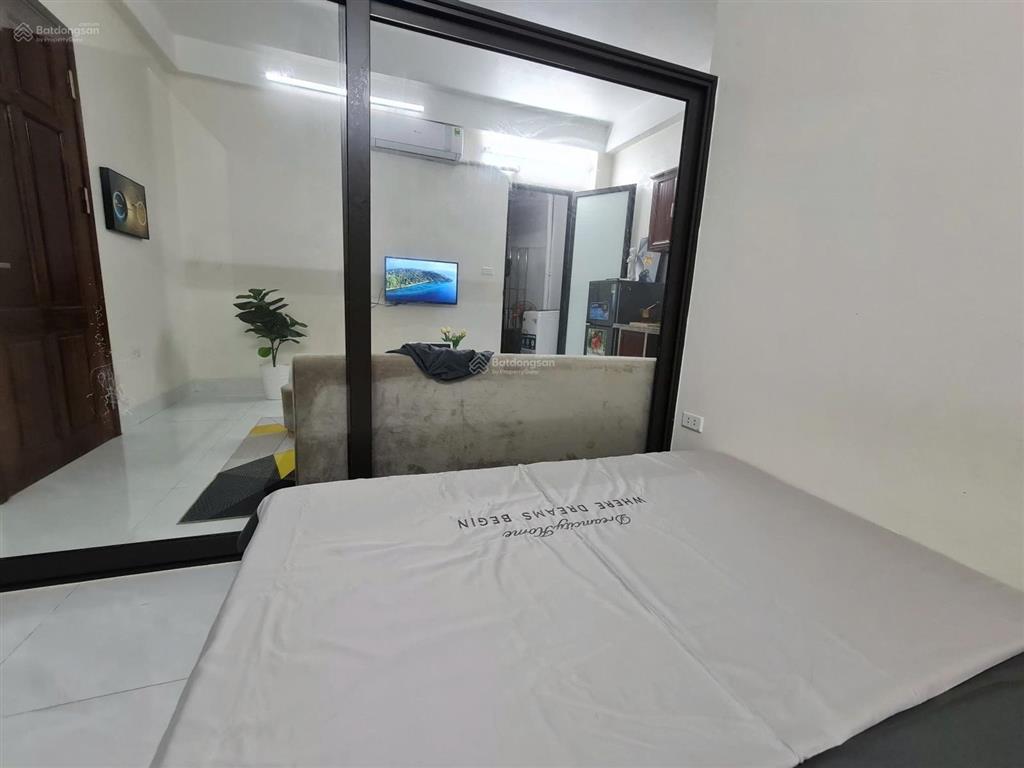 Cho thuê căn hộ ccmn 28m2 1 ngủ + khách đối diện trường đại học sư phạm