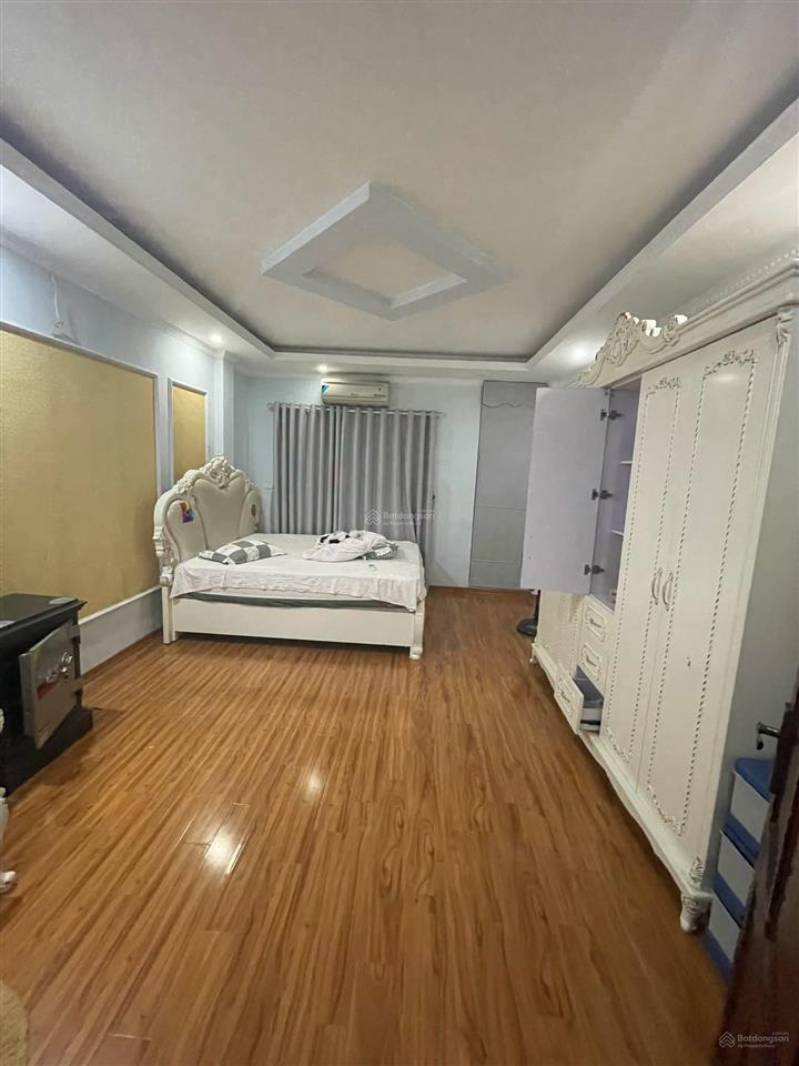 Cho thuê nhà 5 tầng 2 ngủ, 1 khách 35m2, full đồ phố khương hạ