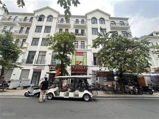 Nhà phố 84m2 | hoàn thiện | 20 tỷ 600tr cạnh trường vinschool | dung 0902 572 ***