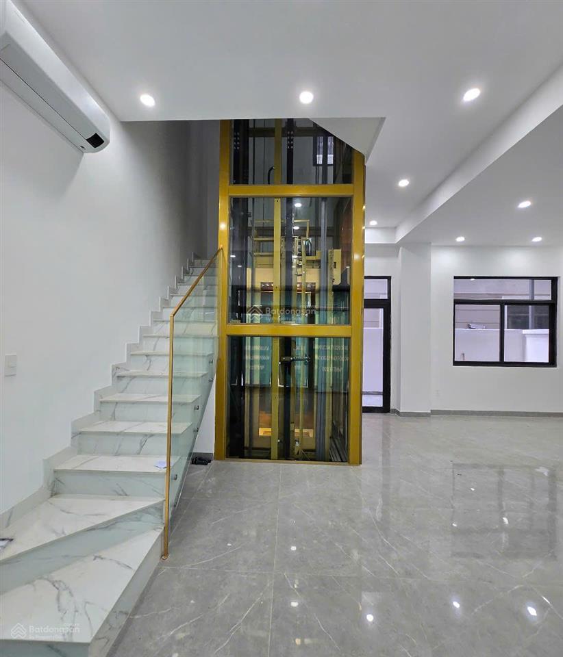 Cho thuê nhà phố nguyên căn 5 tầng 33 triệu/tháng