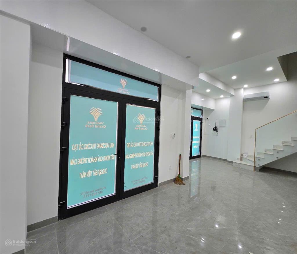 Cho thuê nhà phố nguyên căn 5 tầng 33 triệu/tháng