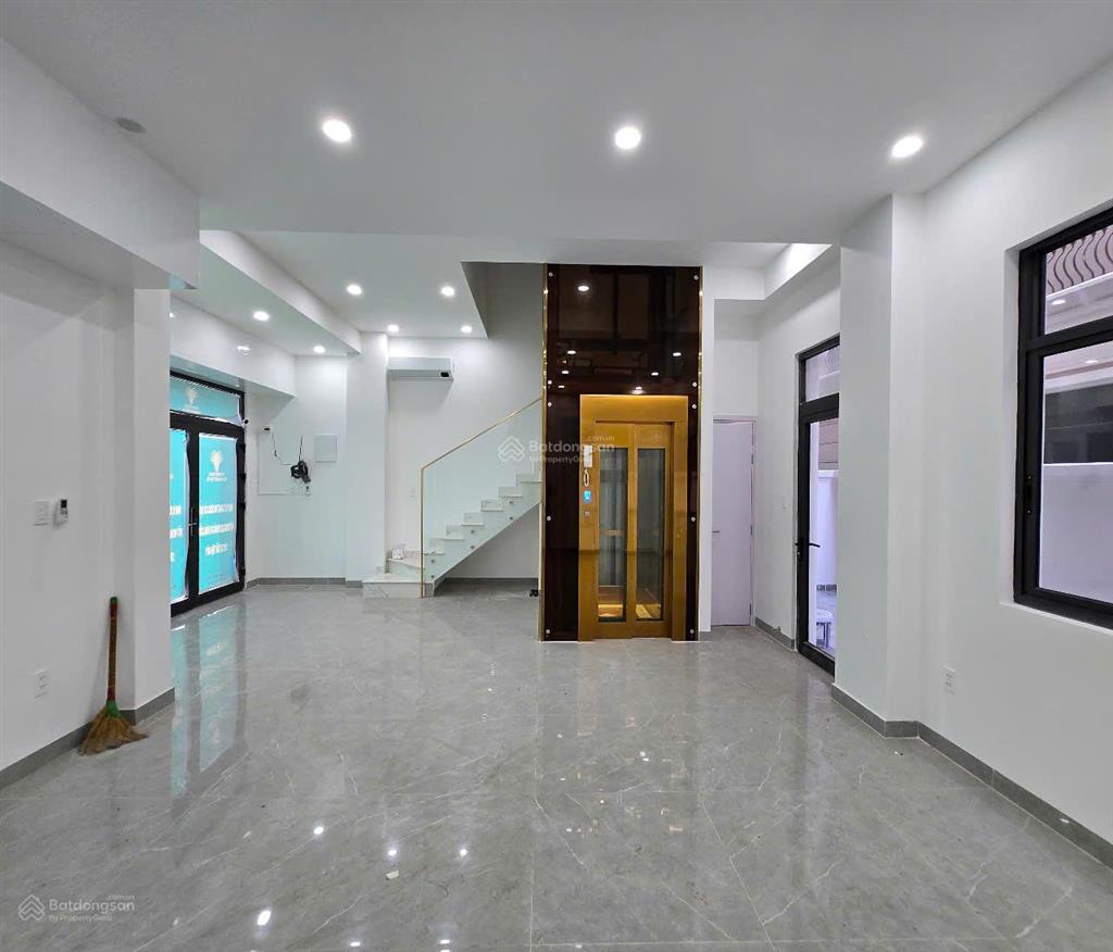 Cho thuê nhà phố nguyên căn 5 tầng 33 triệu/tháng