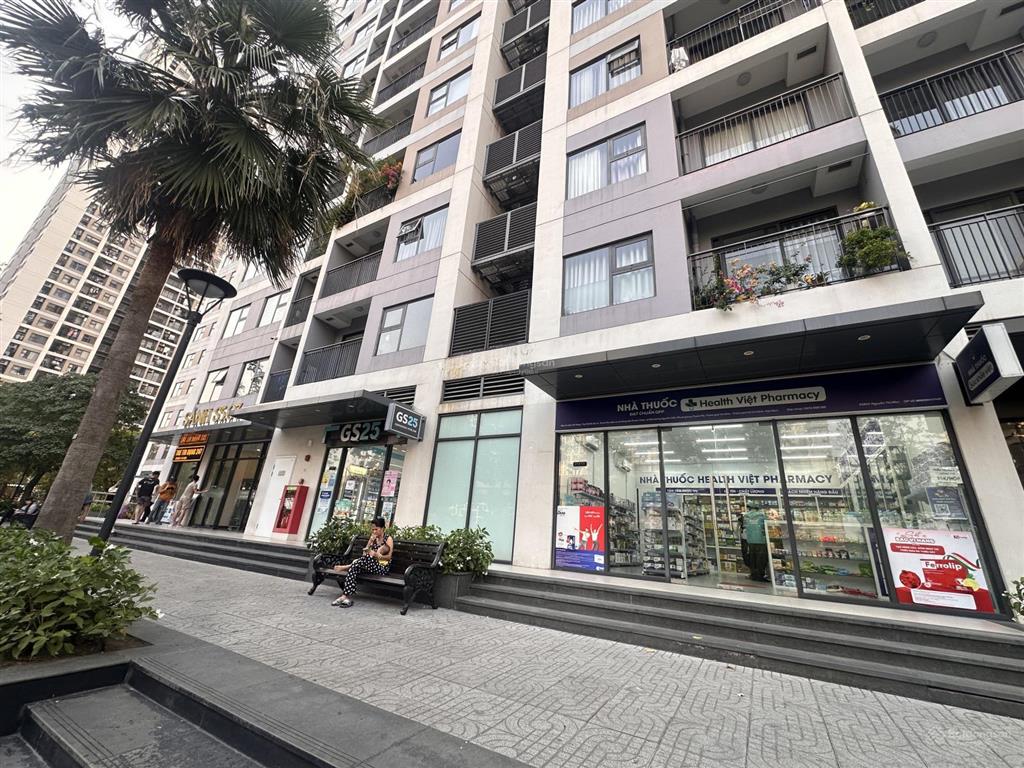 Bán shophouse đang cho thuê 40 triệu ở vinhomes grand park