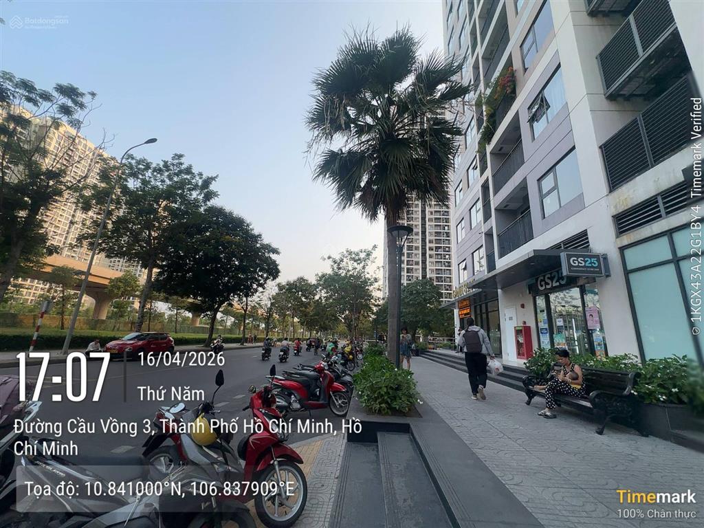 Bán shophouse đang cho thuê 40 triệu ở vinhomes grand park