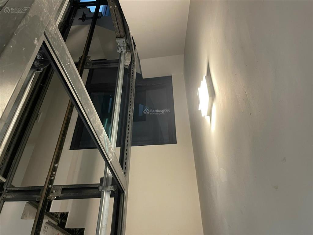 Cho thuê nhà phố cạnh trường liên cấp vinschool 84m²  30 triệu/tháng