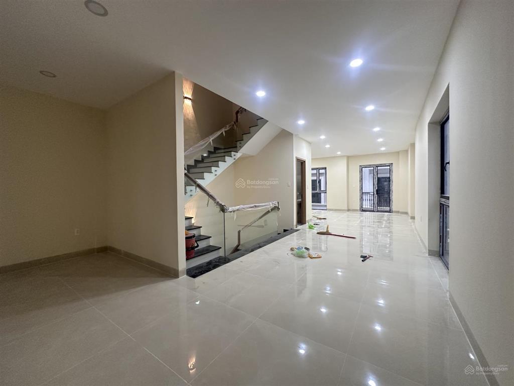 Cho thuê biệt thự làm văn phòng giá 35 triệu/tháng