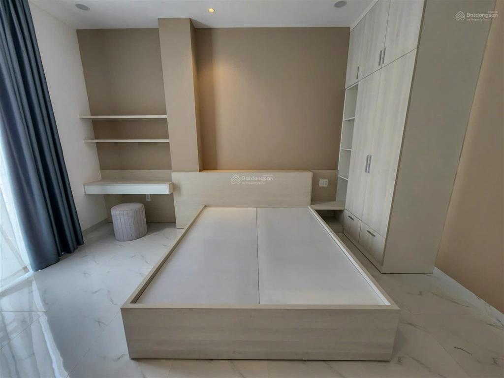 Nguyên căn 5 tầng  3 phòng ngủ để ở tại vinhomes grand park