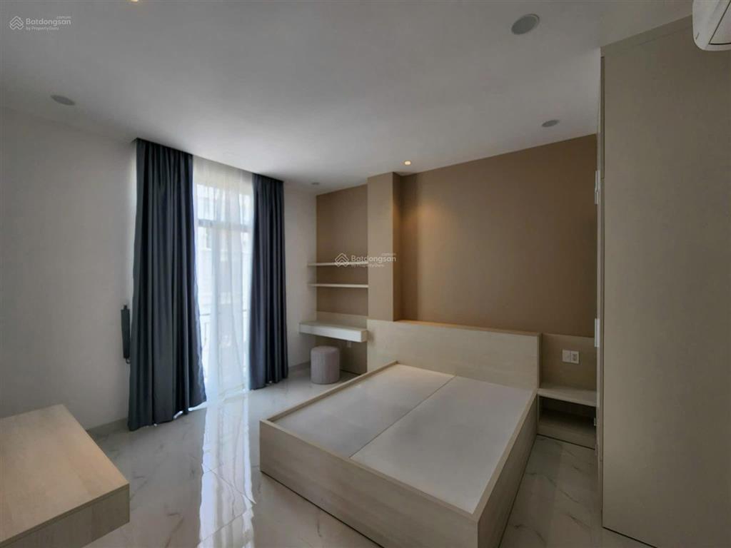 Nguyên căn 5 tầng  3 phòng ngủ để ở tại vinhomes grand park