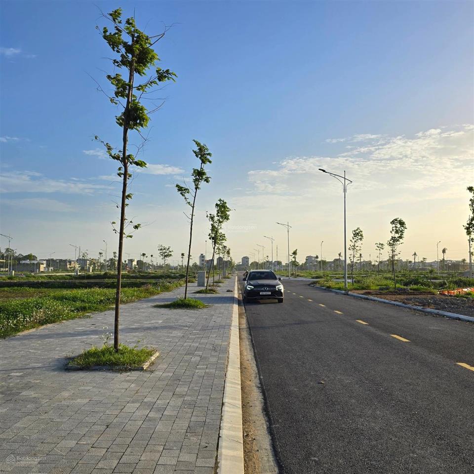 Mặt bằng 9637 đông thịnh, giá rẻ sập sàn