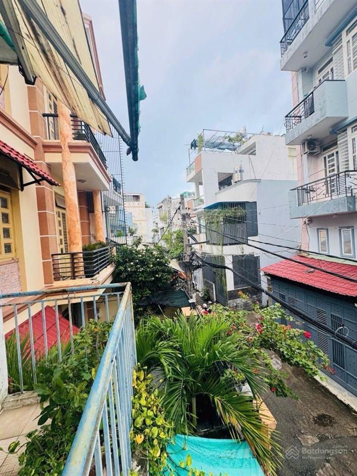 Nhà bán nguyễn kiệm hẻm xe tải 65m² 4tầng giá chỉ nhỉnh 7tỷ ngang 6,5m ngay trung tâm gò vấp..