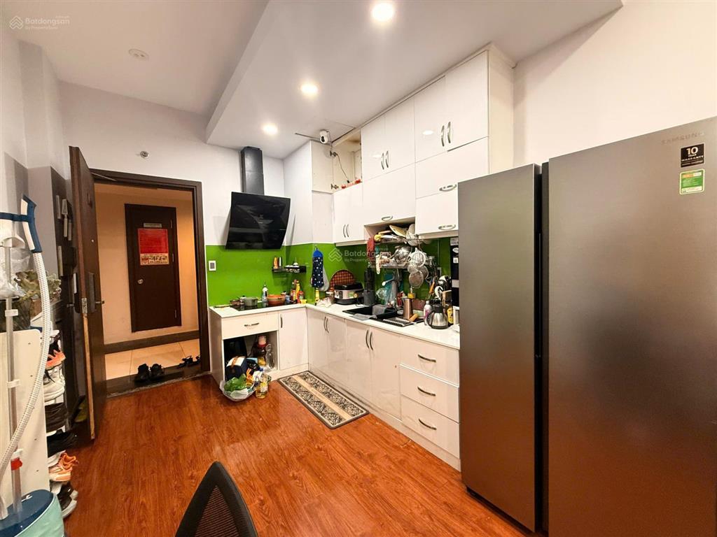 5ty7  căn 2pn1wc  đầy đủ nội thất tầng cao thoáng mát  chính chủ đang ở