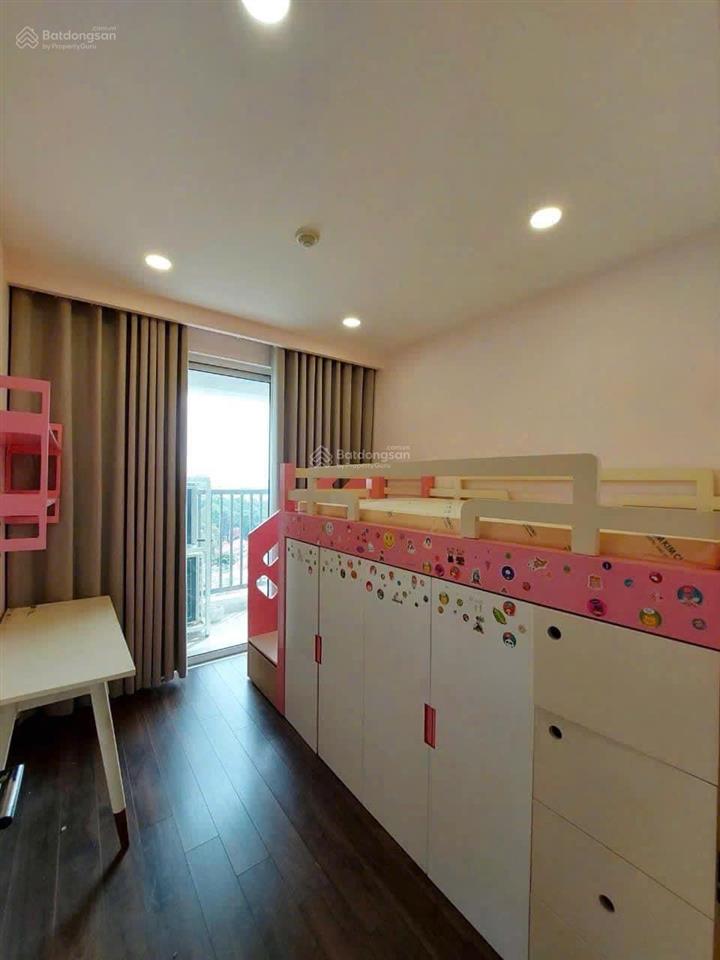 8ty650  căn 3pn.2wc  nhà đẹp hướng mát  chính chủ đang ở  nội thất hiện đại