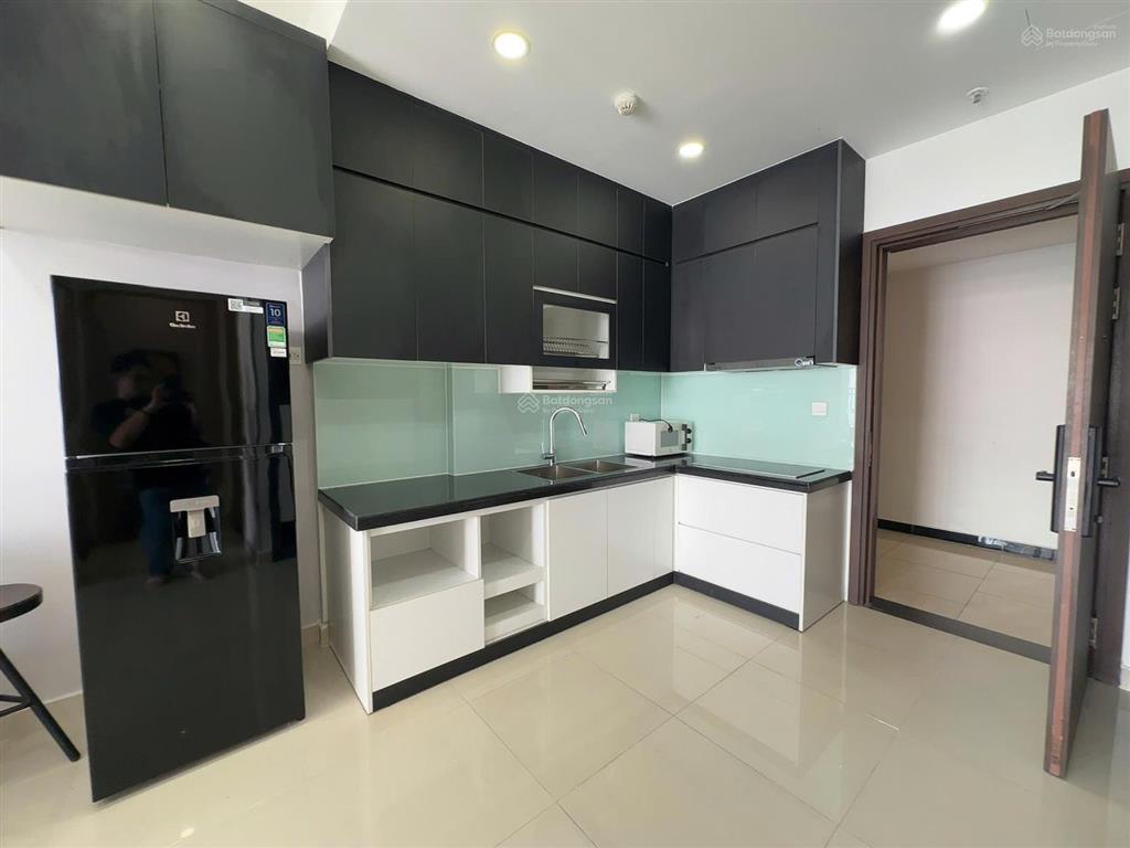 Căn 2pn, 2wc  nhà mới đầy đủ nội thất  tầng cao thoáng mát  dọn vào ở ngay