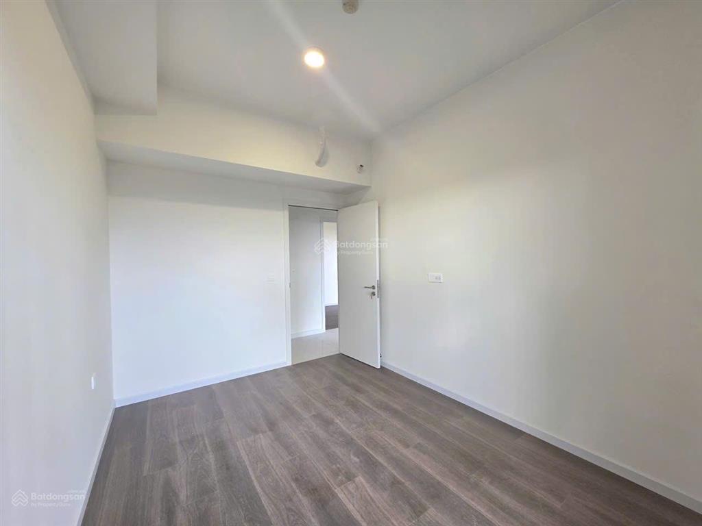 Căn hộ 2pn, 2wc  nhà mới tầng cao thoáng mát  chuyên cho thuê victoria village