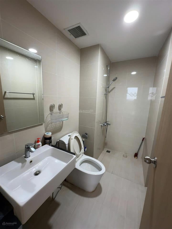 Căn 2pn. 2wc  16 triệu/tháng  botanica premier  tầng cao thoáng mát