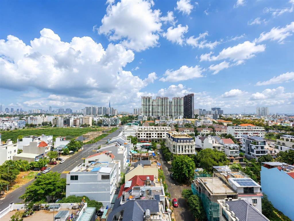 Bán căn 2pn.2wc view landmark 81  tầng cao thoáng mát  6,5 tỷ bao hết chi phí  gặp chính chủ