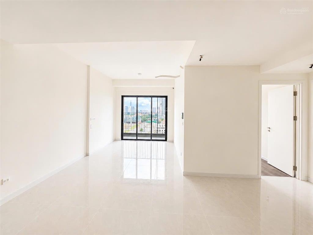 Bán căn 2pn.2wc view landmark 81  tầng cao thoáng mát  6,5 tỷ bao hết chi phí  gặp chính chủ