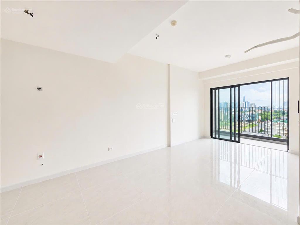 Bán căn 2pn.2wc view landmark 81  tầng cao thoáng mát  6,5 tỷ bao hết chi phí  gặp chính chủ