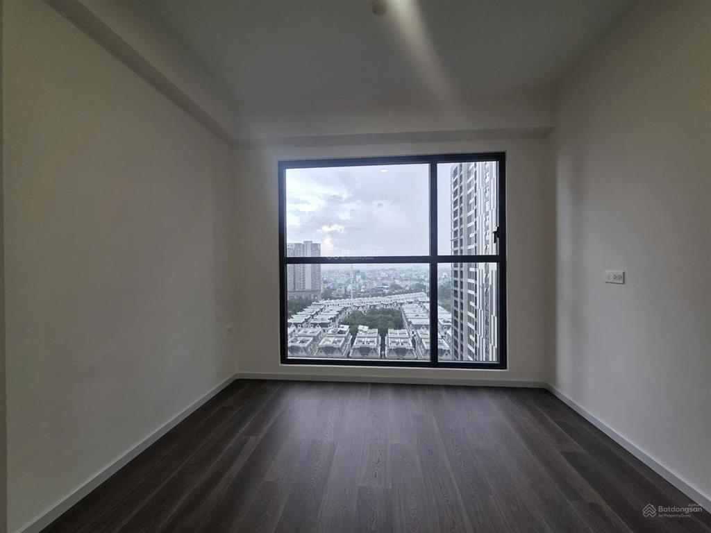 Căn 3pn.2wc  tầng cao view thoáng  nội thất full bếp rèm máy lạnh  đúng giá gặp chính chủ