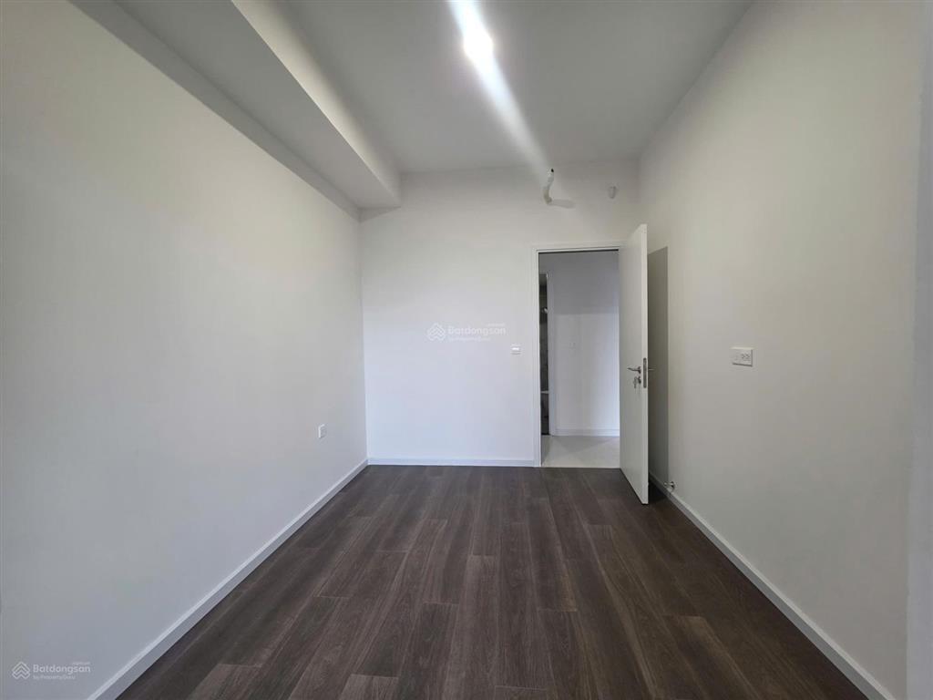 Căn 3pn.2wc  tầng cao view thoáng  nội thất full bếp rèm máy lạnh  đúng giá gặp chính chủ