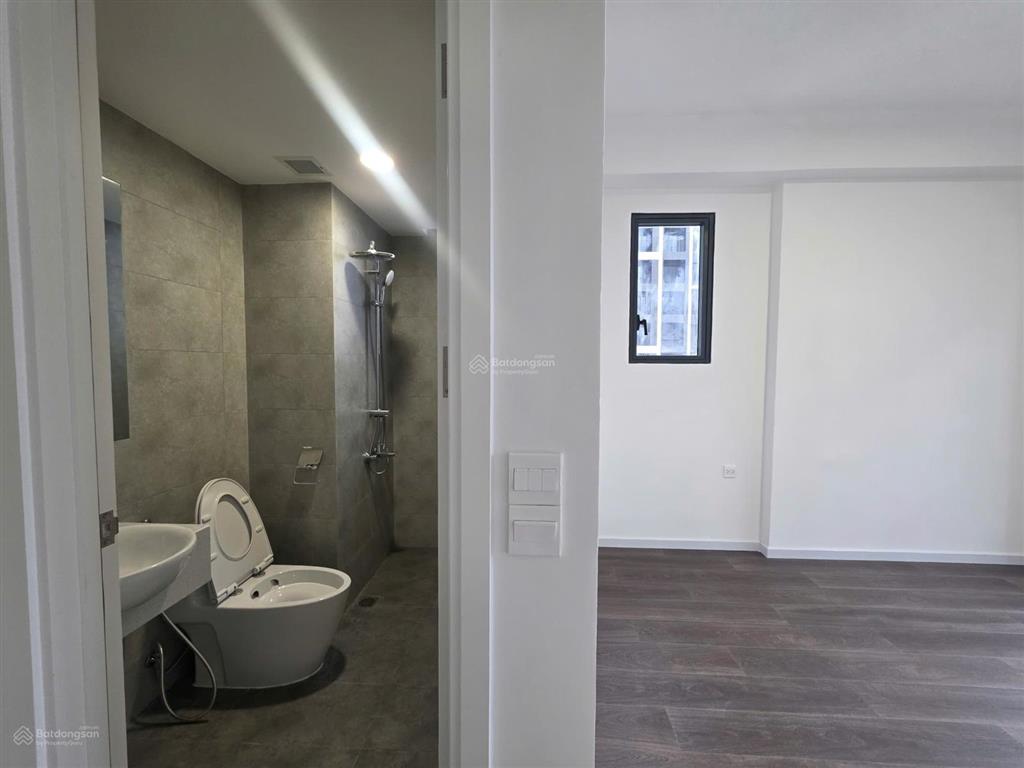 Căn 3pn.2wc  tầng cao view thoáng  nội thất full bếp rèm máy lạnh  đúng giá gặp chính chủ
